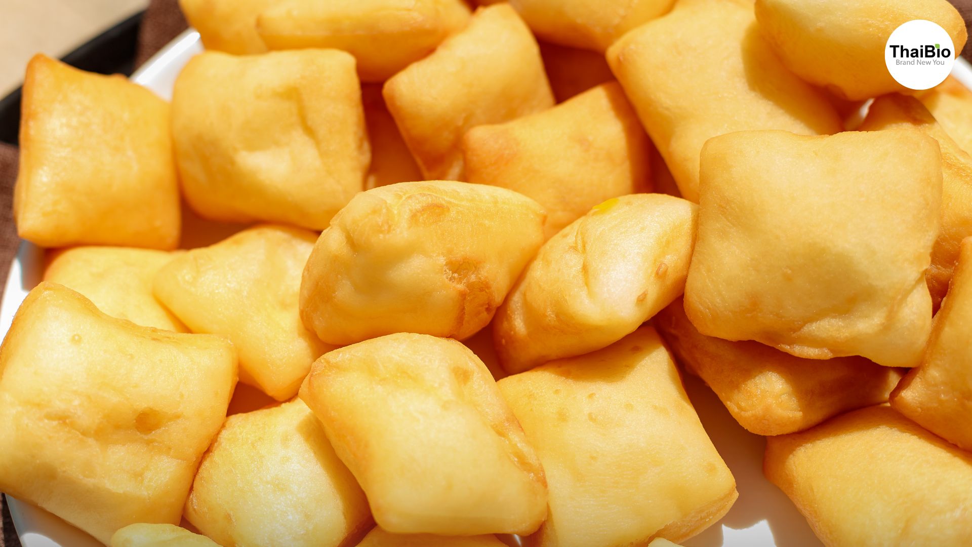 Baursak (ขนมแป้งทอด)